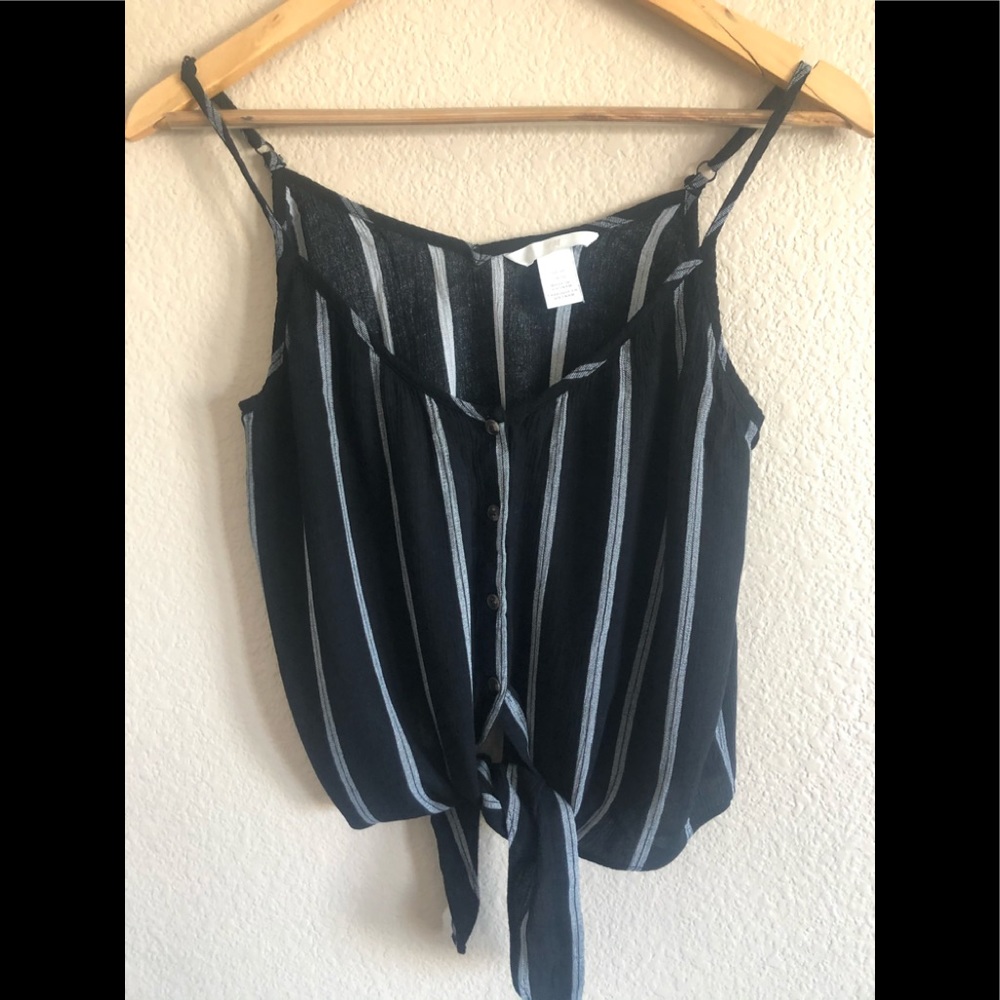 Black and White Striped Sleeveless Blouse